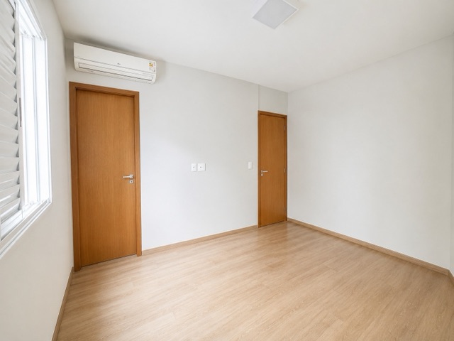 Apartamento com 127m² 3 quartos e 2 banheiros, à venda, no bairro Gleba Palhano em Londrina
