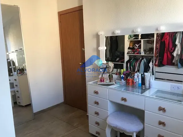 Apartamento 2 quartos e 1 banheiro, à venda, no bairro Parque Nova Esperança em São José dos Campos