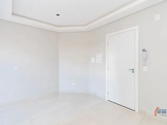Apartamento 2 quartos e 1 banheiro, à venda, no bairro Pinheirinho em Curitiba