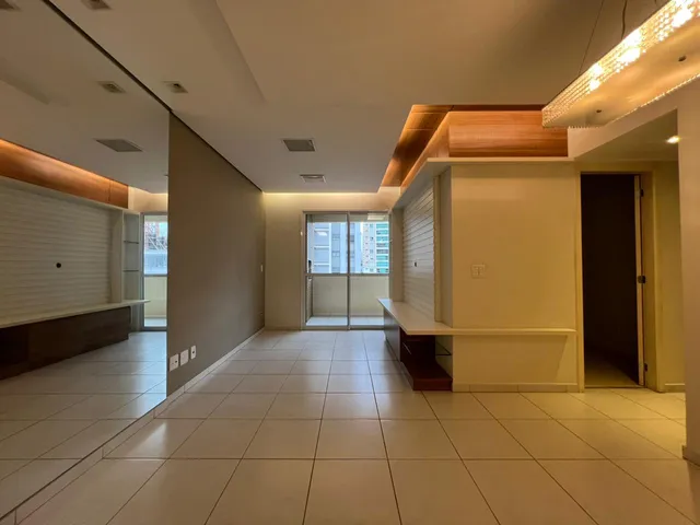 Apartamento 3 quartos e 2 banheiros, para alugar, no bairro Gleba Palhano em Londrina