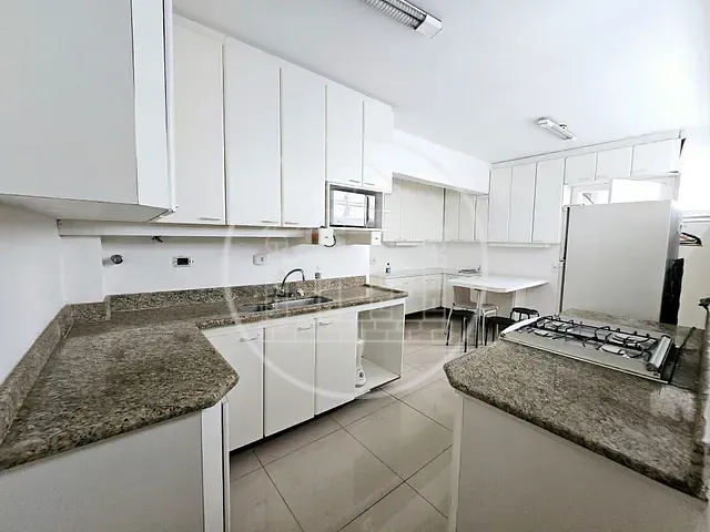 Apartamento com 184m² 3 quartos e 2 banheiros, à venda ou para alugar, no bairro Itaim Bibi em São Paulo