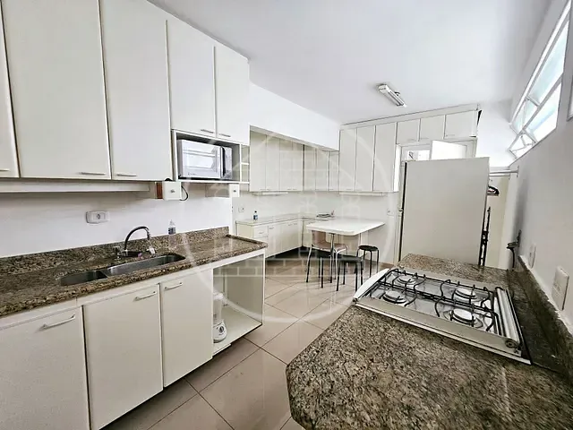 Apartamento com 184m² 3 quartos e 2 banheiros, à venda ou para alugar, no bairro Itaim Bibi em São Paulo