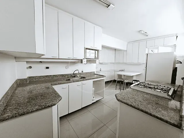 Apartamento com 184m² 3 quartos e 2 banheiros, à venda ou para alugar, no bairro Itaim Bibi em São Paulo