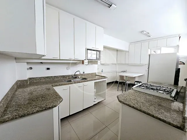 Apartamento com 184m² 3 quartos e 2 banheiros, à venda ou para alugar, no bairro Itaim Bibi em São Paulo