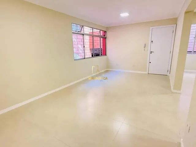 Apartamento 3 quartos e 2 banheiros, à venda, no bairro Hugo Lange em Curitiba