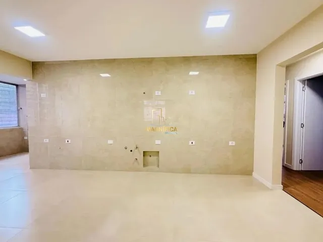 Apartamento 3 quartos e 2 banheiros, à venda, no bairro Hugo Lange em Curitiba