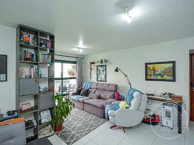 Apartamento com 72m² 3 quartos e 1 banheiro, à venda, no bairro Interlagos em São Paulo