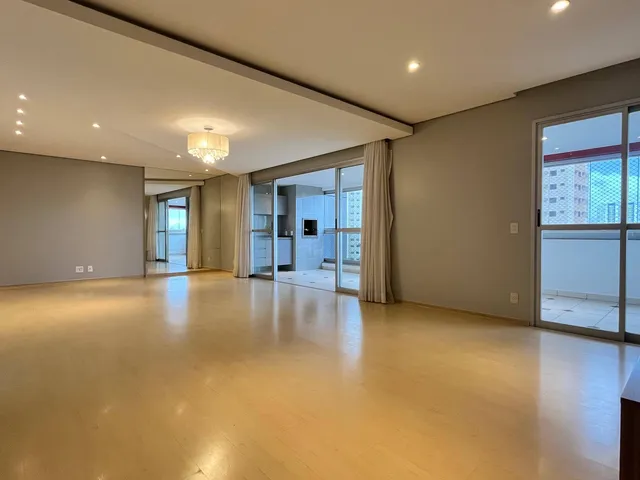 Apartamento com 231m² 3 quartos e 4 banheiros, para alugar, no bairro Gleba Fazenda Palhano em Londrina