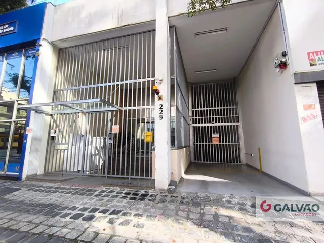 Apartamento 1 quarto e 1 banheiro, para alugar, no bairro Centro em Curitiba