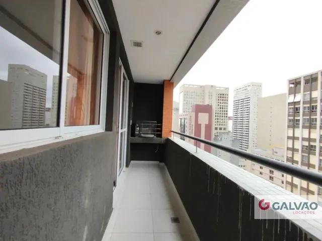 Apartamento 1 quarto e 1 banheiro, para alugar, no bairro Centro em Curitiba