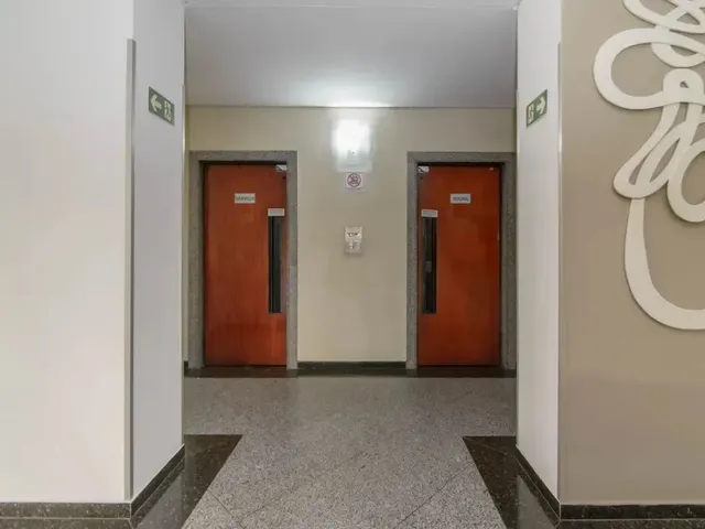 Apartamento 2 quartos e 2 banheiros, à venda, no bairro Centro em Curitiba