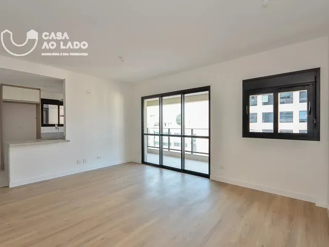 Apartamento 3 quartos e 4 banheiros, para alugar, no bairro Cabral em Curitiba