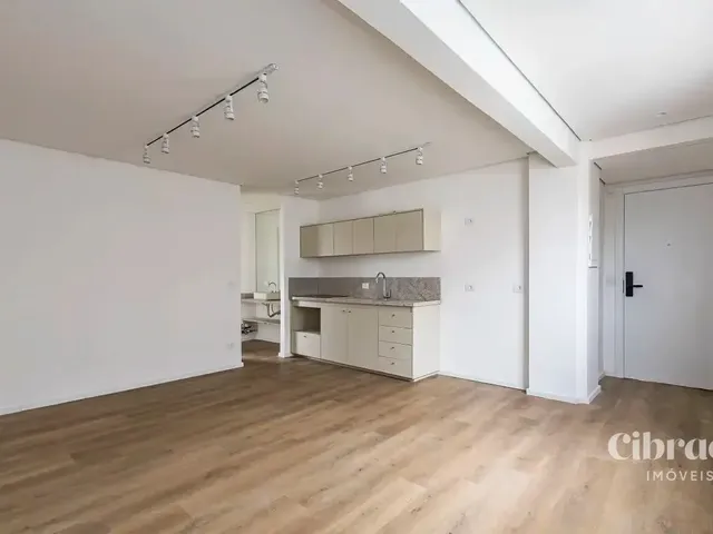 Apartamento 1 quarto e 1 banheiro, para alugar, no bairro Centro Cívico em Curitiba
