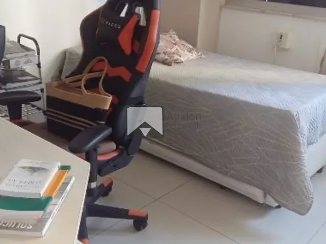 Apartamento com 240m² 4 quartos e 2 banheiros, à venda ou para alugar, no bairro Icaraí em Niterói