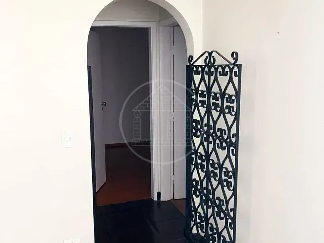 Apartamento 2 quartos e 2 banheiros, à venda, no bairro Moema em São Paulo