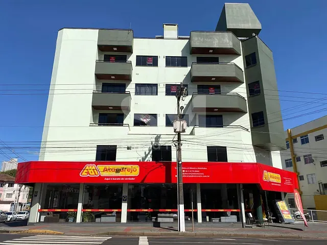 Apartamento 2 quartos e 1 banheiro, para alugar, no bairro São Cristóvão em Chapecó