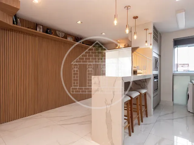 Apartamento 2 quartos e 3 banheiros, à venda ou para alugar, no bairro Jardim das Acácias em São Paulo