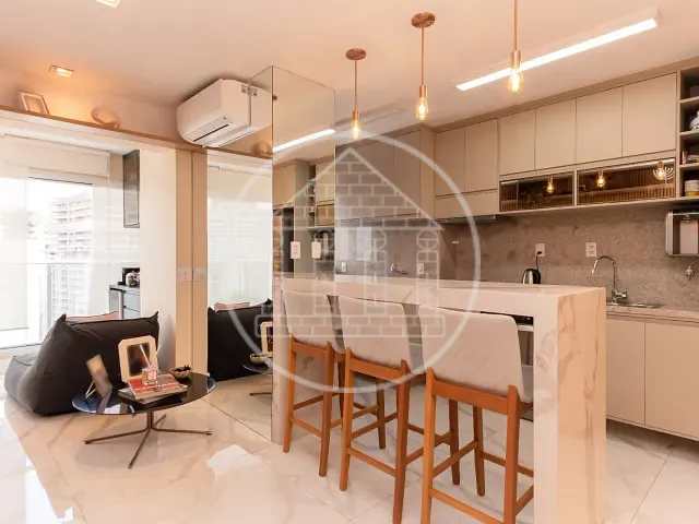 Apartamento 2 quartos e 3 banheiros, à venda ou para alugar, no bairro Jardim das Acácias em São Paulo