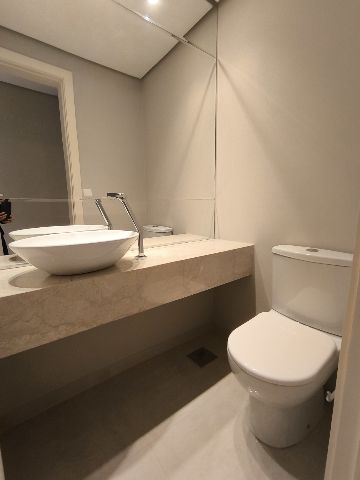 Apartamento 2 quartos e 3 banheiros, para alugar, no bairro Gleba Palhano em Londrina
