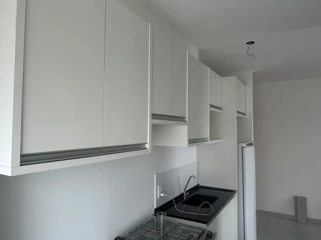Apartamento com 68m² 2 quartos e 1 banheiro, para alugar, no bairro Califórnia em Londrina
