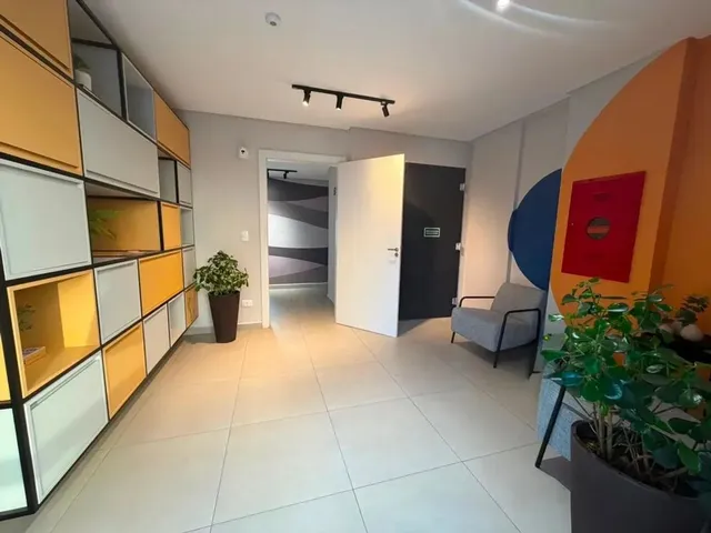 Apartamento 2 quartos e 1 banheiro, para alugar, no bairro Vila Izabel em Curitiba