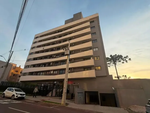 Apartamento 2 quartos e 1 banheiro, para alugar, no bairro Vila Izabel em Curitiba