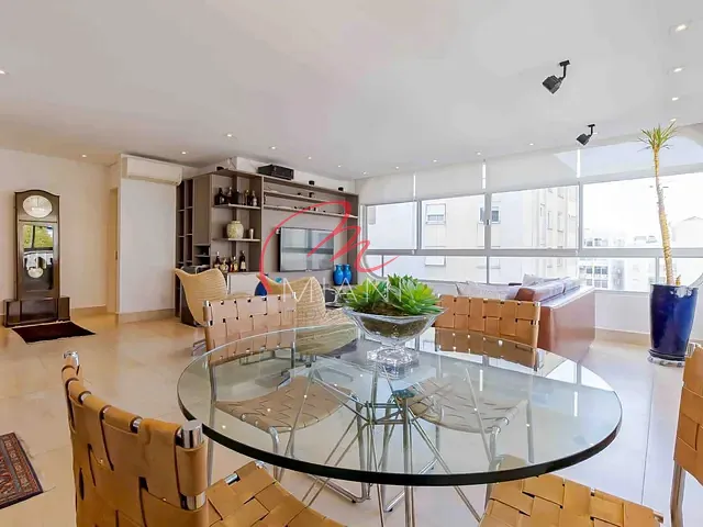 Apartamento 3 quartos e 5 banheiros, à venda, no bairro Itaim Bibi em São Paulo