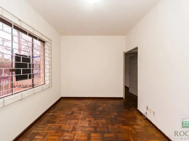 Apartamento 2 quartos e 1 banheiro, para alugar, no bairro Bacacheri em Curitiba
