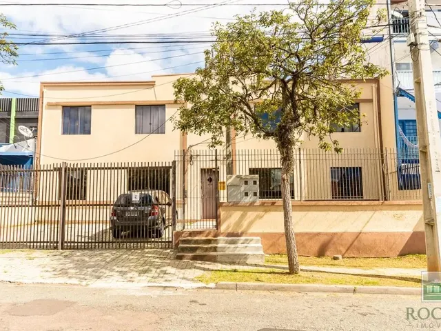 Apartamento 2 quartos e 1 banheiro, para alugar, no bairro Bacacheri em Curitiba