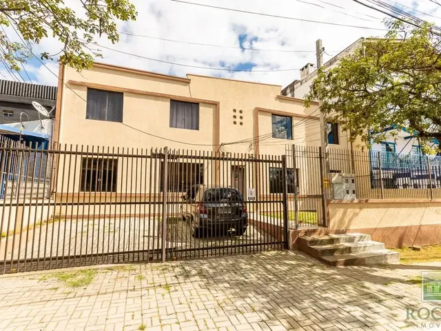 Apartamento 2 quartos e 1 banheiro, para alugar, no bairro Bacacheri em Curitiba