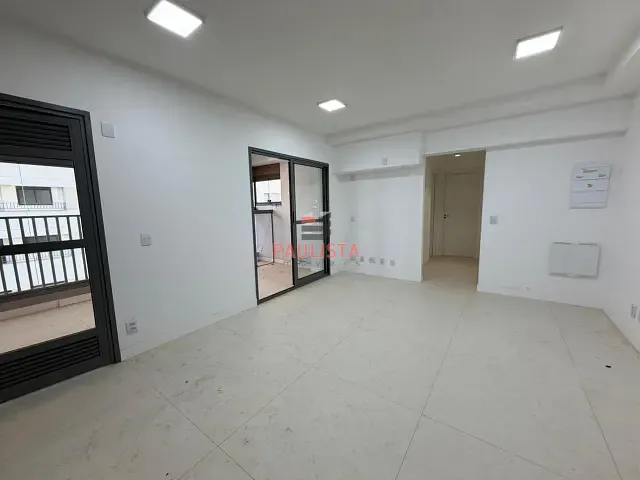 Apartamento 2 quartos e 2 banheiros, para alugar, no bairro Parque Imperial em São Paulo