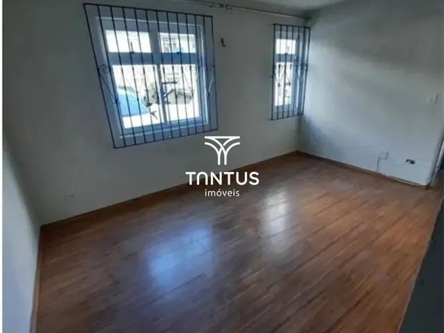 Apartamento 2 quartos e 1 banheiro, para alugar, no bairro Cajuru em Curitiba