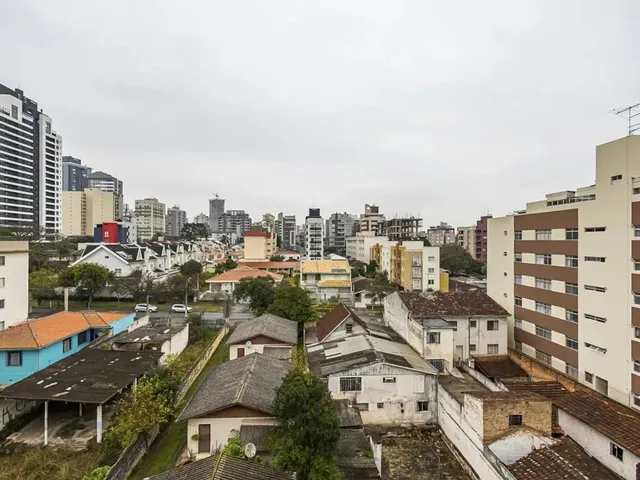 Apartamento 1 quarto e 1 banheiro, à venda, no bairro Vila Izabel em Curitiba