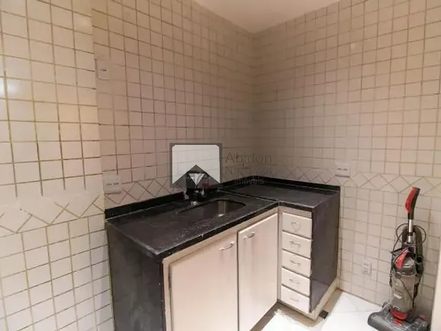 Apartamento com 75m² 2 quartos e 1 banheiro, à venda, no bairro Centro em Niterói