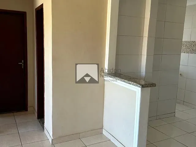 Apartamento 2 quartos e 1 banheiro, à venda, no bairro Barroco (Itaipuaçu) em Maricá