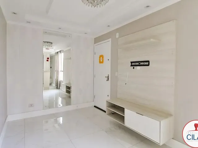Apartamento 2 quartos e 1 banheiro, para alugar, no bairro Pinheirinho em Curitiba