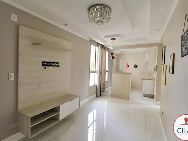 Apartamento 2 quartos e 1 banheiro, para alugar, no bairro Pinheirinho em Curitiba