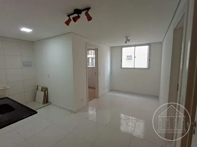 Apartamento 2 quartos e 1 banheiro, para alugar, no bairro Usina Piratininga em São Paulo
