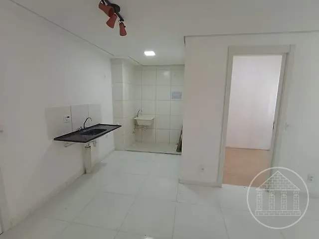 Apartamento 2 quartos e 1 banheiro, para alugar, no bairro Usina Piratininga em São Paulo