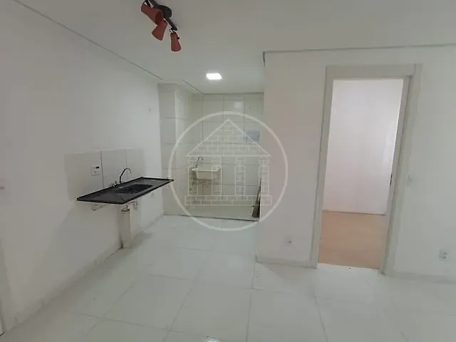 Apartamento 2 quartos e 1 banheiro, para alugar, no bairro Usina Piratininga em São Paulo