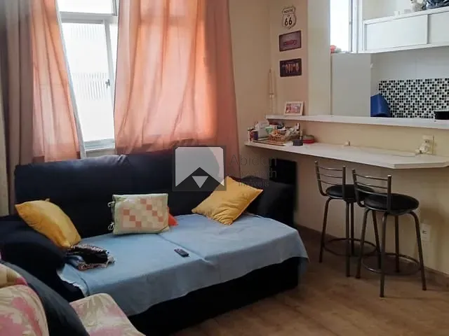 Apartamento com 70m² 2 quartos e 1 banheiro, à venda, no bairro Icaraí em Niterói