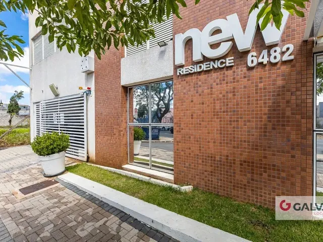 Apartamento 2 quartos e 1 banheiro, para alugar, no bairro Capão Raso em Curitiba