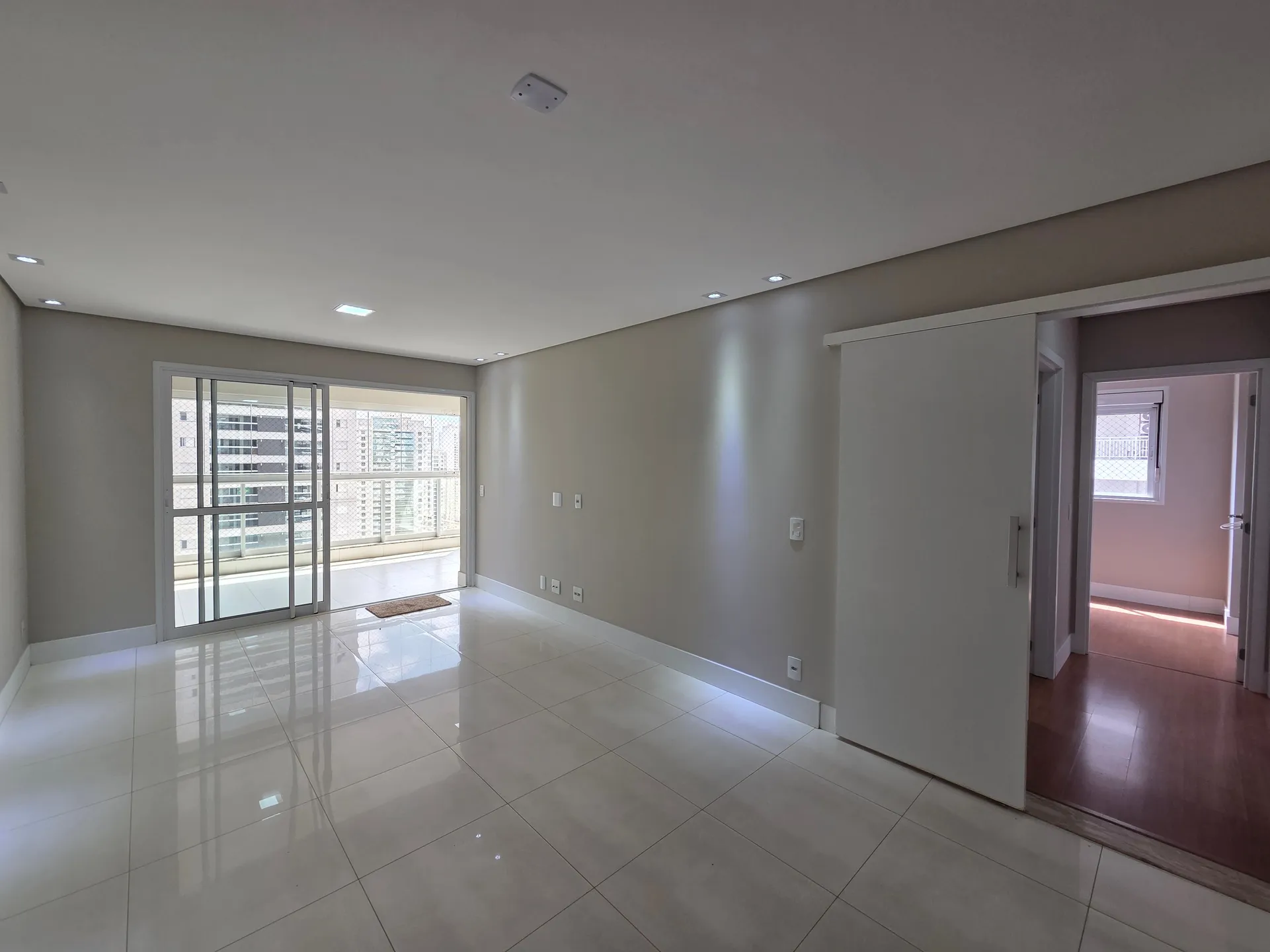 Apartamento, 3 quartos, 100 m² - Foto 1