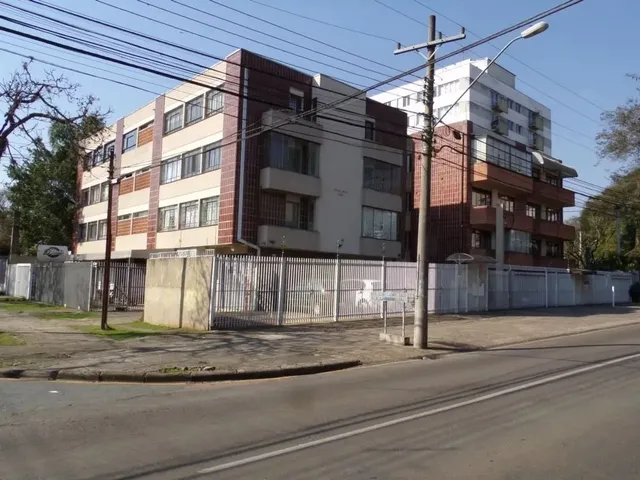 Apartamento 2 quartos e 1 banheiro, para alugar, no bairro Alto da XV em Curitiba