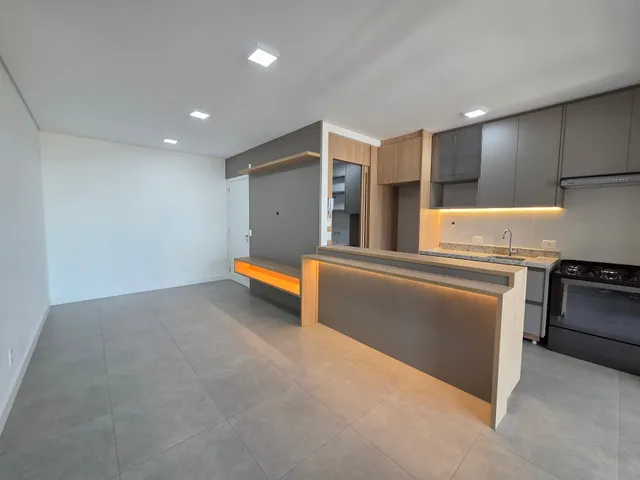 Apartamento com 182m² 3 quartos e 2 banheiros, para alugar, no bairro Guanabara Parque Boulevard em Londrina