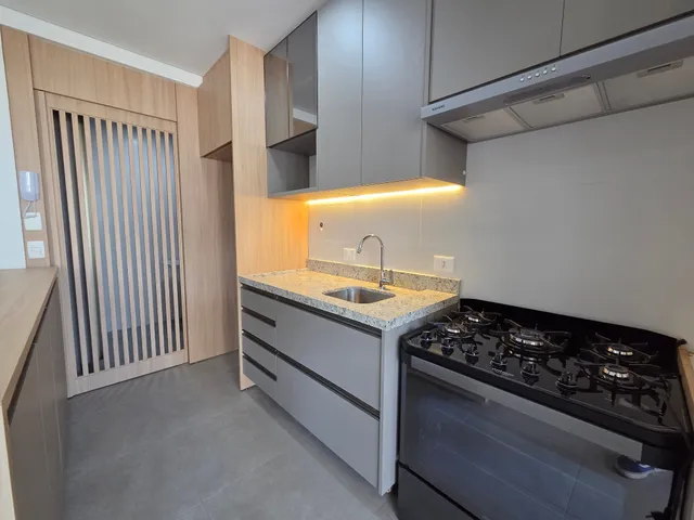 Apartamento com 182m² 3 quartos e 2 banheiros, para alugar, no bairro Guanabara Parque Boulevard em Londrina
