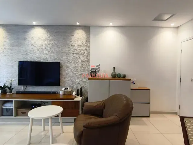 Apartamento 3 quartos e 2 banheiros, à venda, no bairro Aclimação em São Paulo