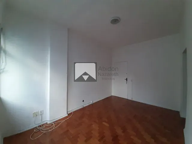 Apartamento com 85m² 2 quartos e 1 banheiro, à venda, no bairro Icaraí em Niterói