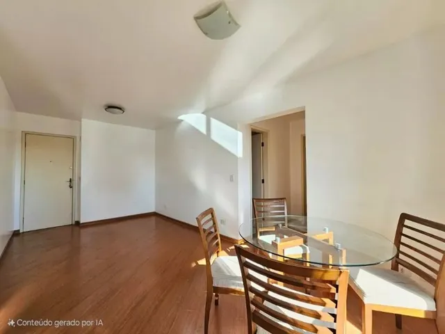 Apartamento 2 quartos e 2 banheiros, para alugar, no bairro Portão em Curitiba