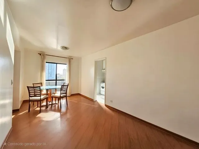 Apartamento 2 quartos e 2 banheiros, para alugar, no bairro Portão em Curitiba